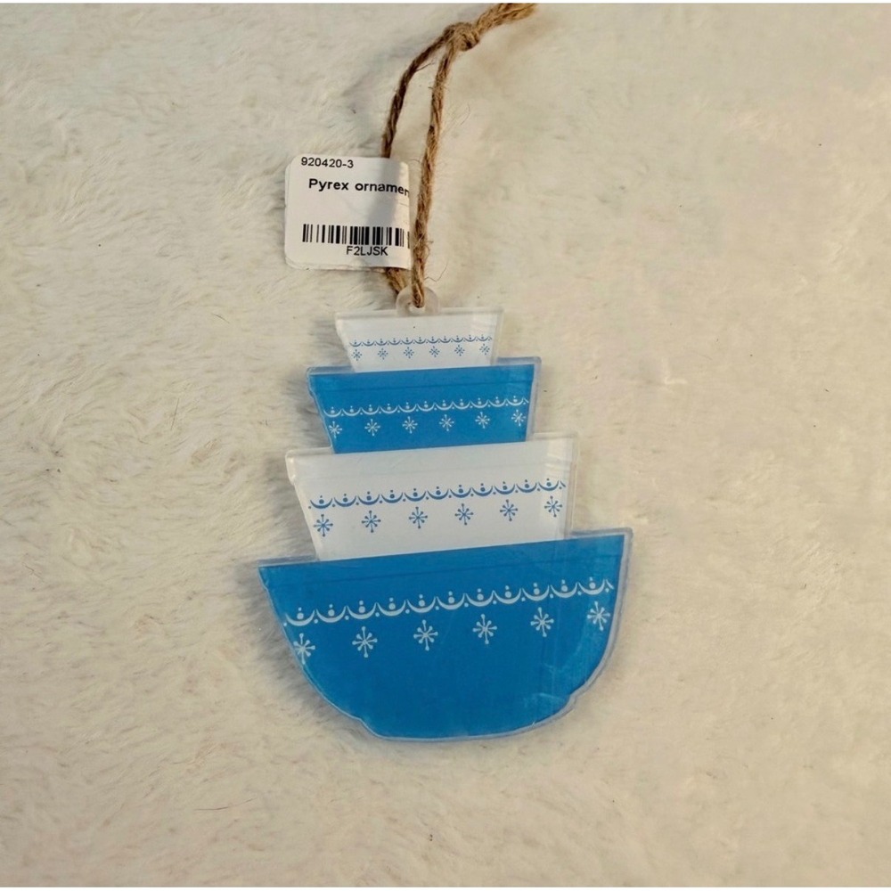 Pyrex Ornament Unisex Small Blue Snowflake Blue Stacked Mixing Bowls Retro